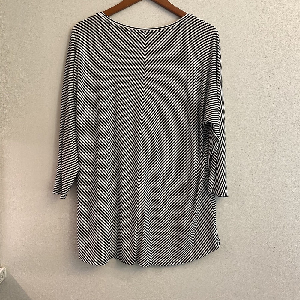 Chico's Striped Top Womens Chico Size 2 Longline 3/4 Sleeve WHITE Black - Picture 9 of 11